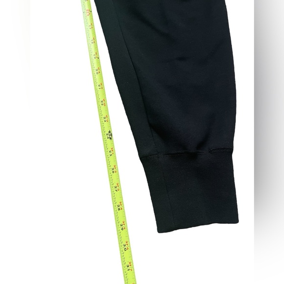 NWT Nike Women’s Tech Sportswear Black Sweatpants Jogger Pants Medium Tall - Picture 7 of 9